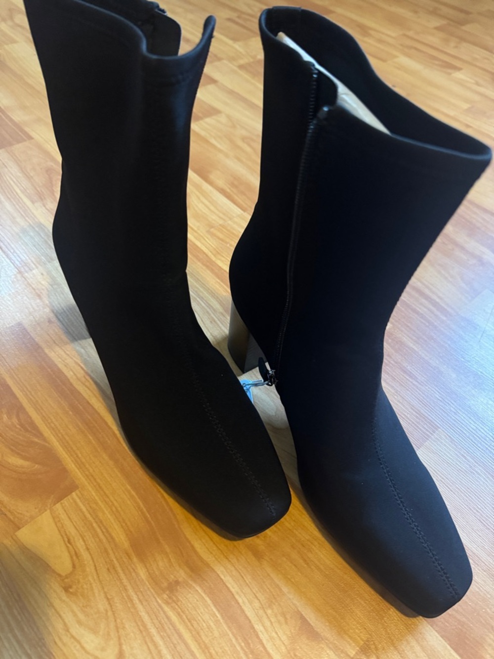 Aerosoles Women's Miley size 12 black faux suede boots - Picture 2 of 3